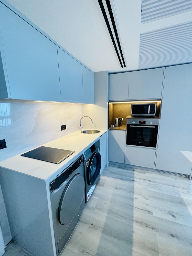 Carmel Holiday Apartments