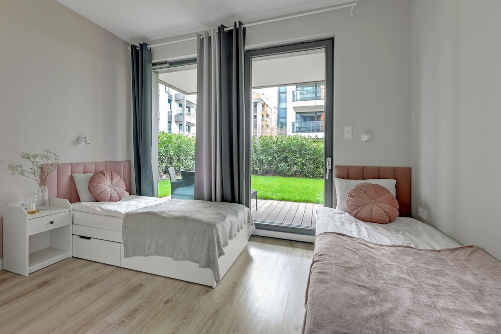 Welcome Apartment - CityFlow view 2