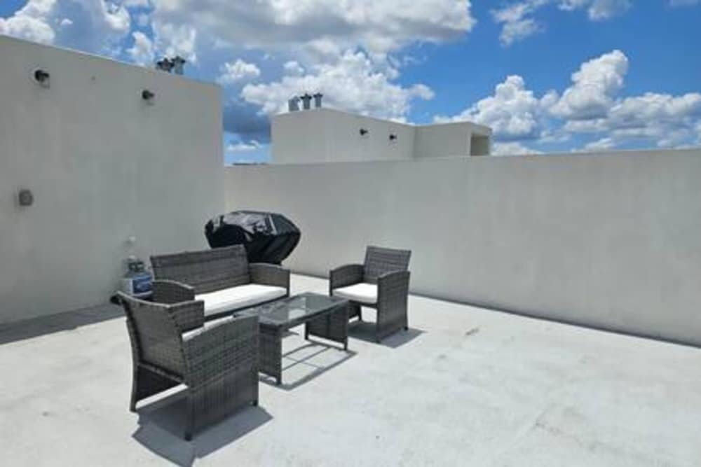 25893 Sw 144 CT 3 Bed 2 5 Bath Townhome Rooftop 1 Parking Spot