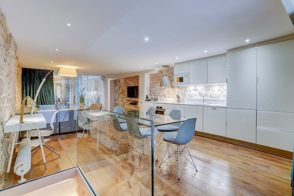 Jardin Priv Gorgeous 3 Bed House in Le Marais