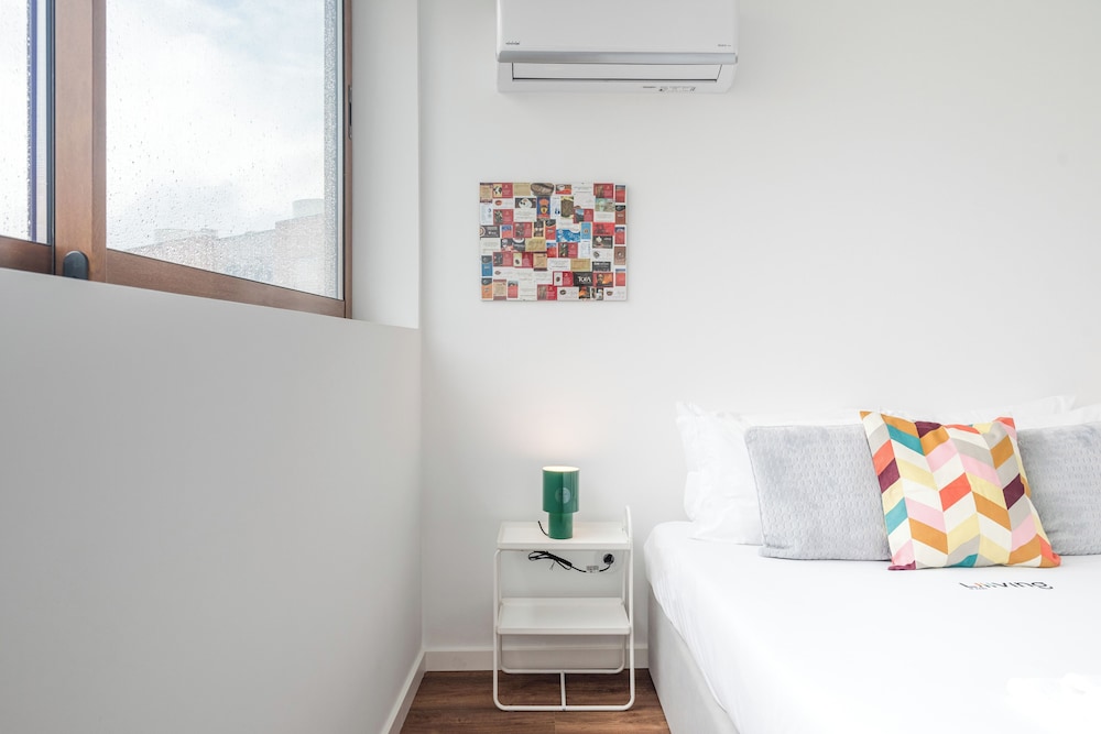 Liiiving - Warm Vintage Apartment