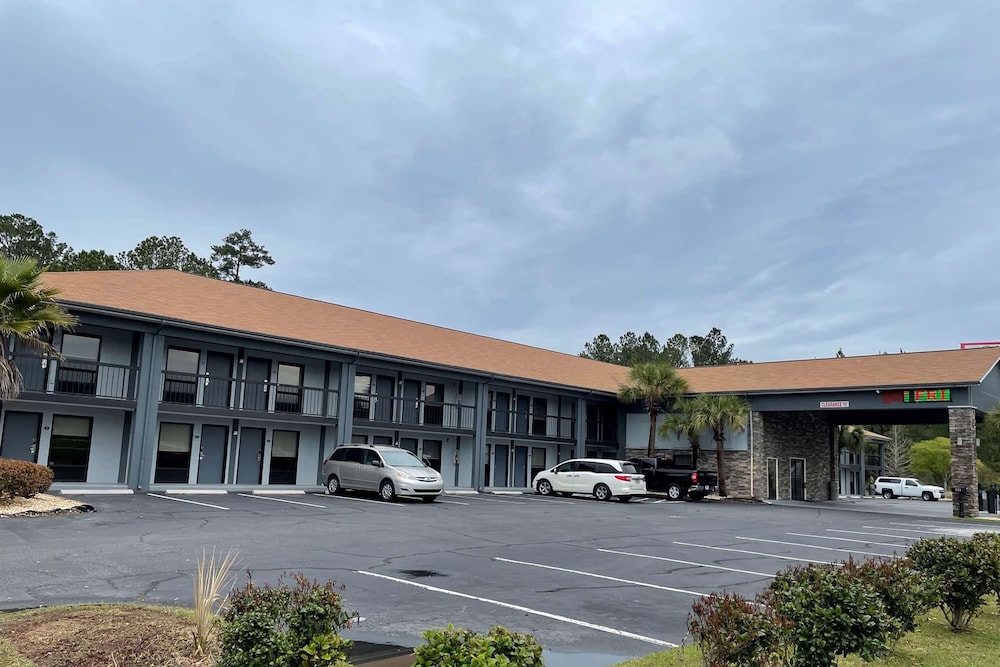 Baymont by Wyndham Ridgeland I-95