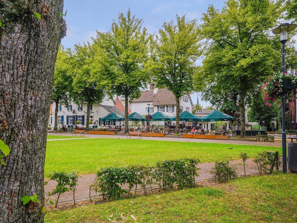 Holiday Home in Grubbenvorst by River Maas view 3