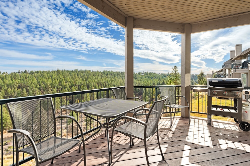 River Ridge 323ab 2 Bedroom Home