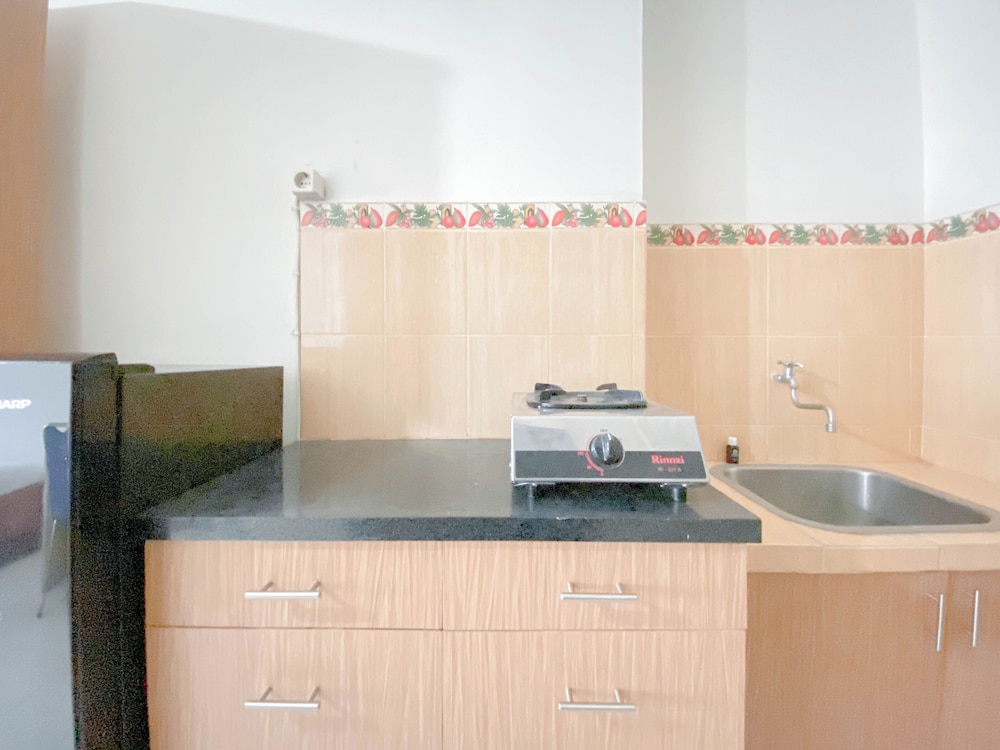 Tranquil and Comfy Studio Apartment at Easton Park Residence Jatinangor