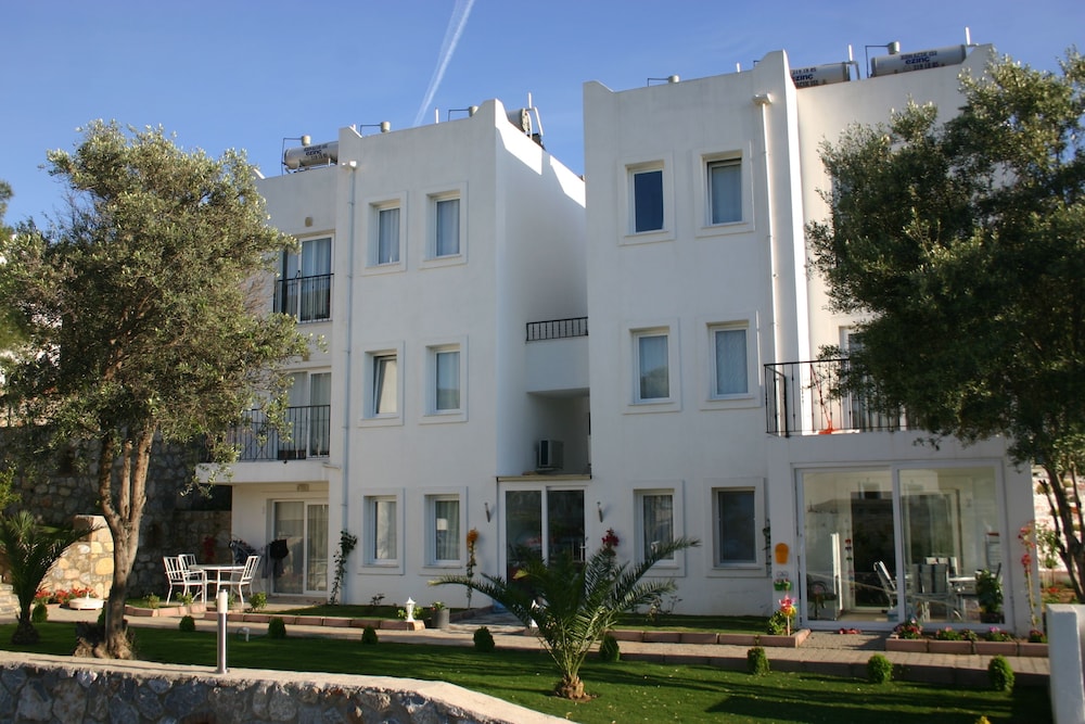 Rose Residence