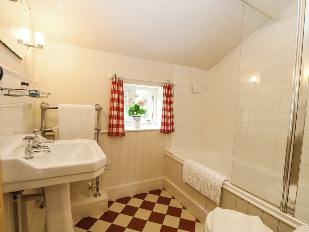 Bridge Cottage