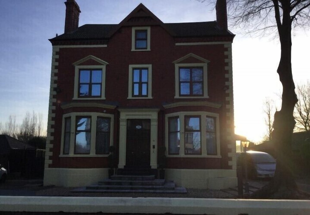 Woodlands Guest House