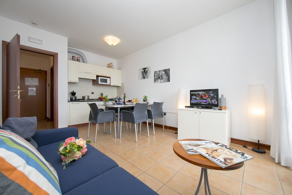 Porto Letizia S9 photo 2