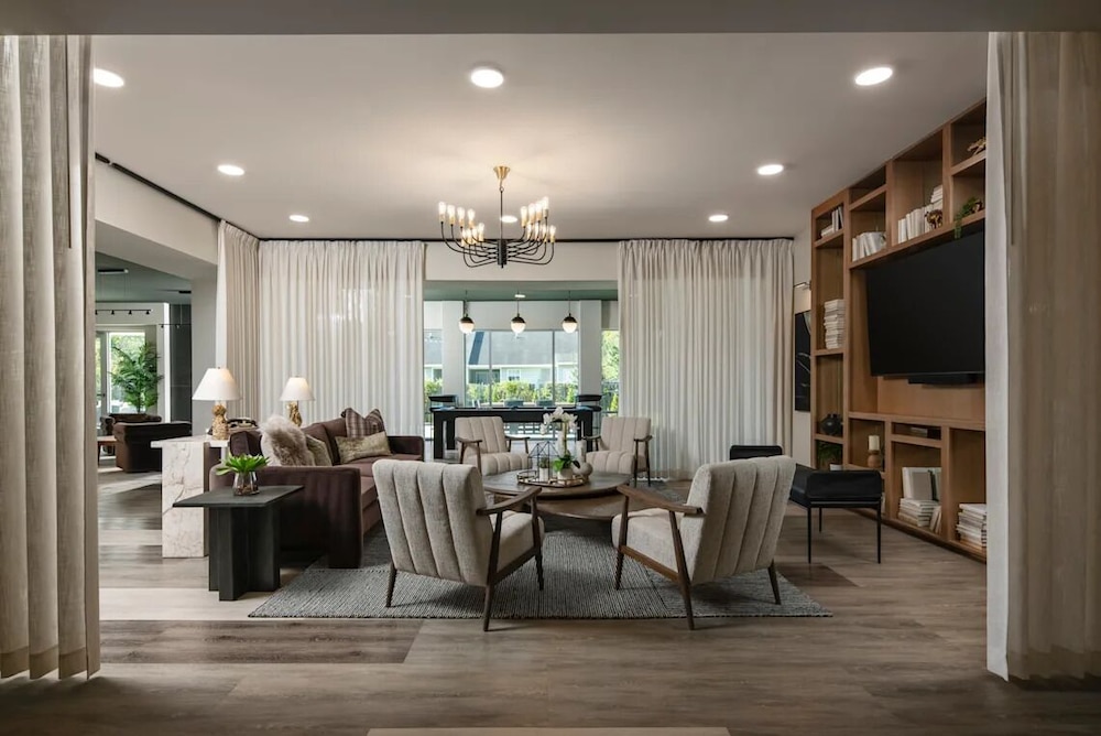 Landing Amazing 1bd, Clubhouse, Gym