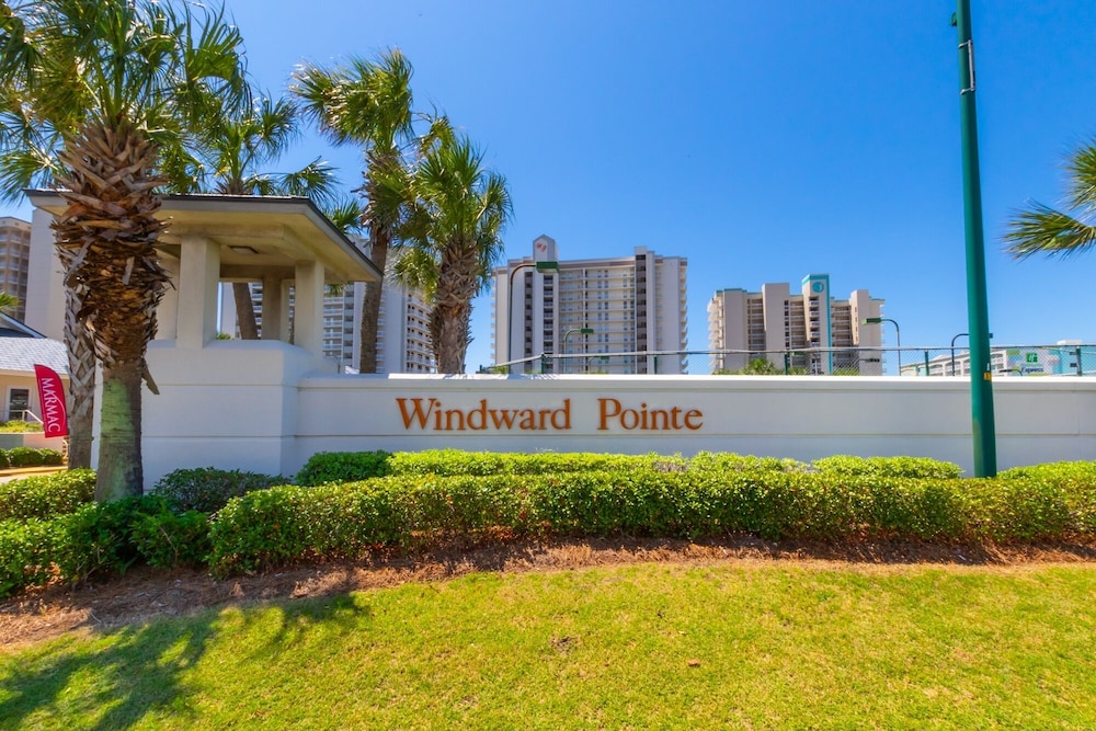 Windward Pointe 1506