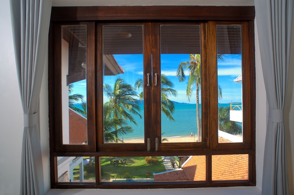 Baan Bophut Beach Hotel Samui