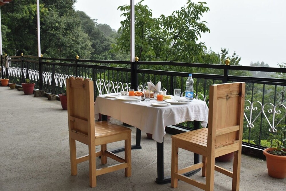 Blossom Hideaway Kausani