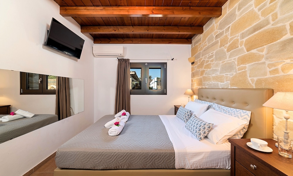 Cretan Kera Villa Heated Pool photo 3