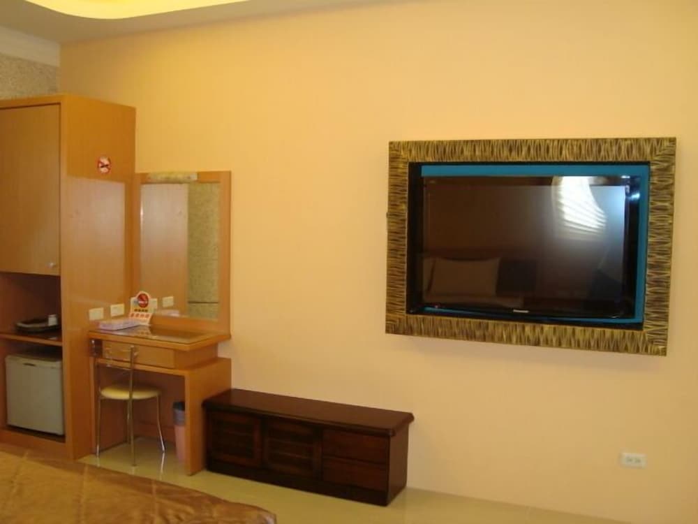 Water Front Hotel