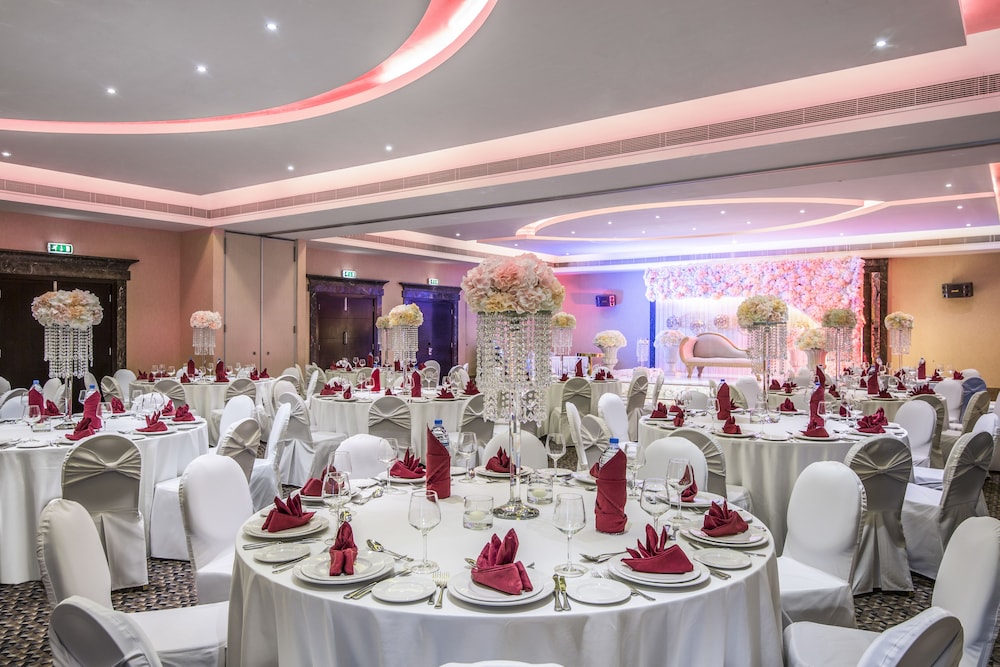 Abu Dhabi Vacations - Metropolitan Al Mafraq Hotel - Property Image 76