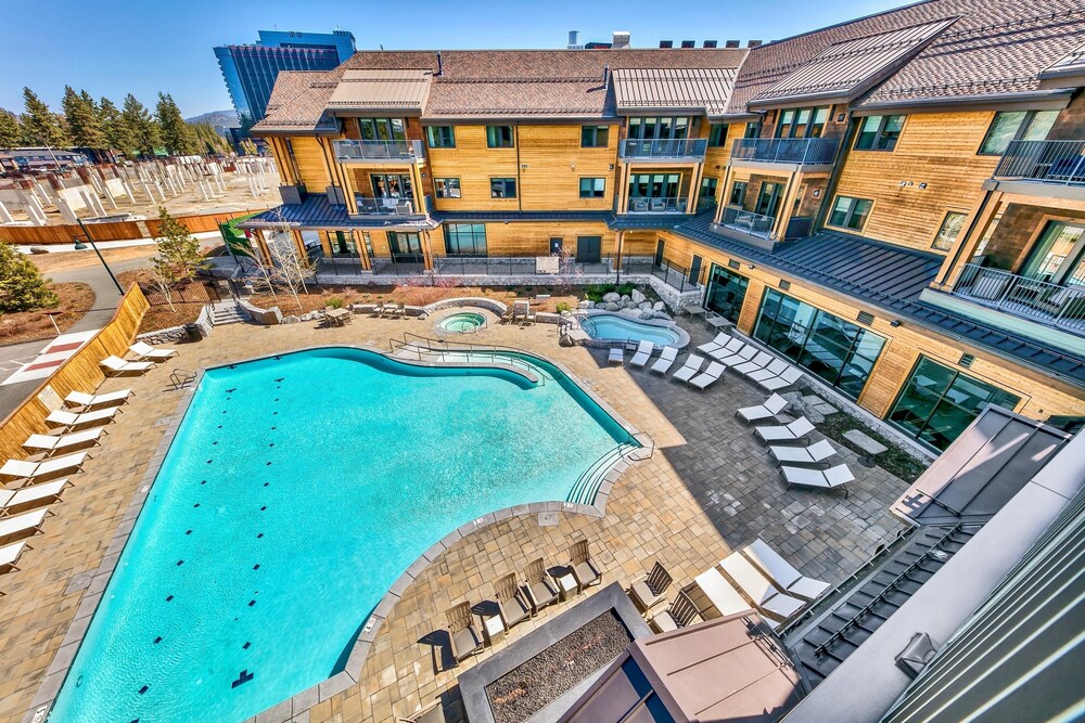 Heavenly Lake Tahoe Ski Resort