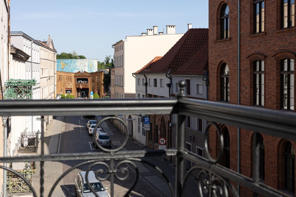 2homerent Estrella 9 Old Town View