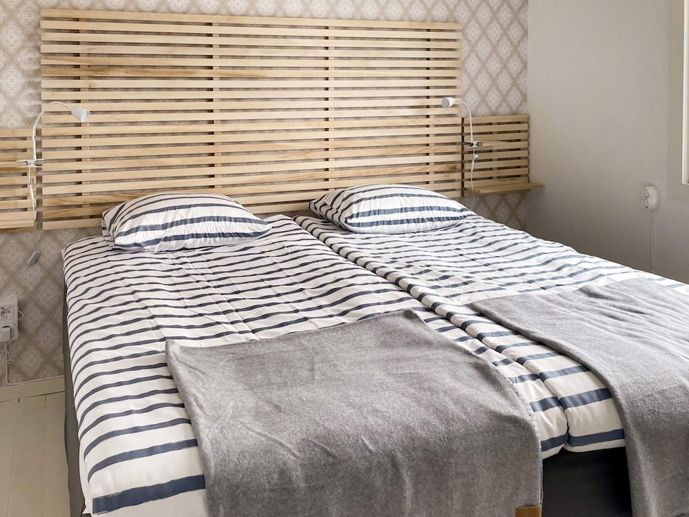4 Star Holiday Home in Fagelmara view 2