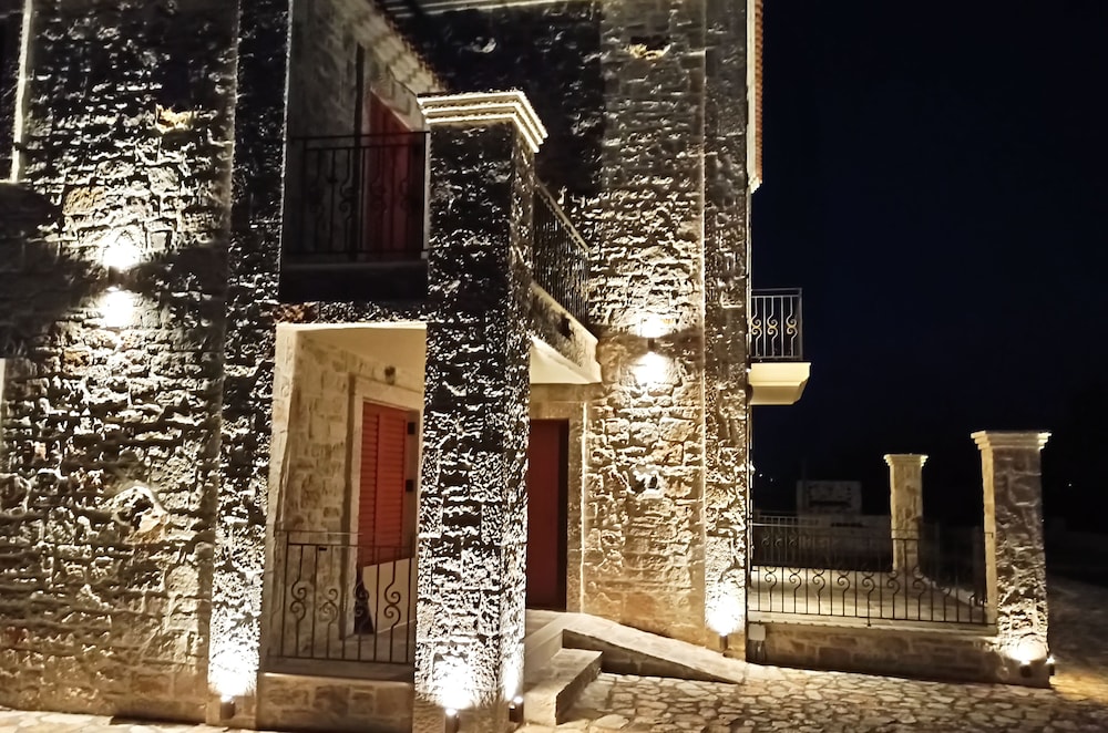 Agro Art Boutique & Luxury Villas