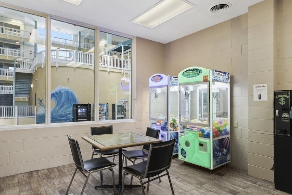 Sandy Beach Escape - Monthly Rates Until 2/28/26! 2 Bedroom Condo