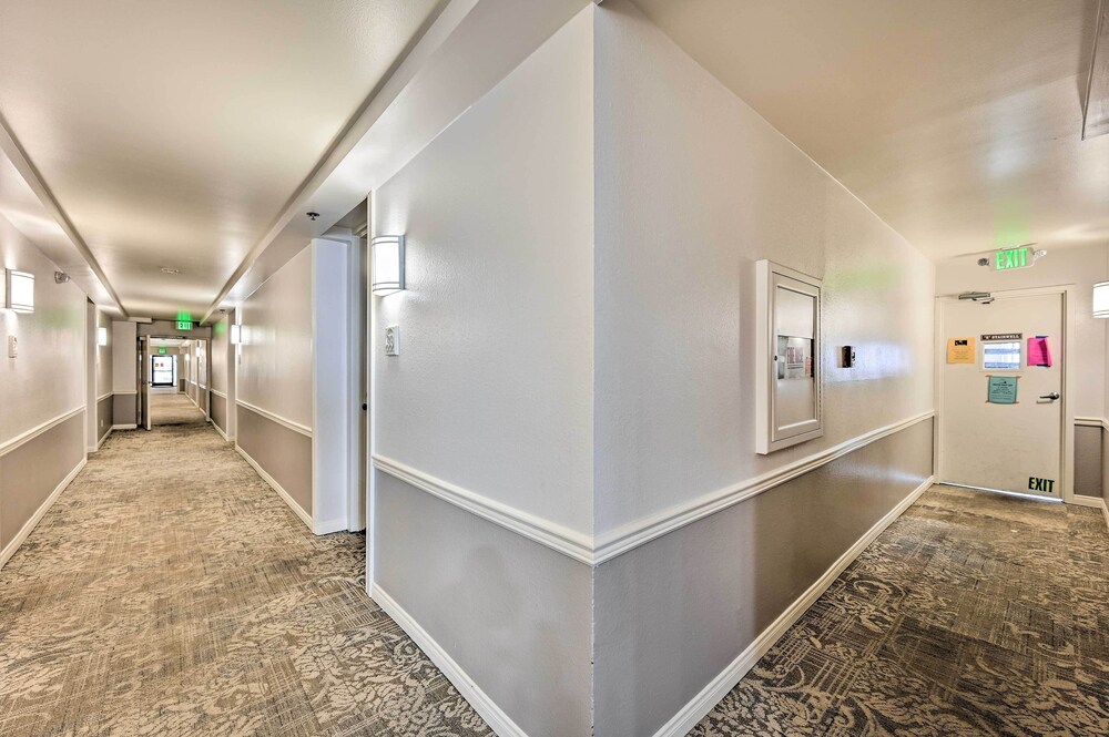 Beachfront Oceanside Condo w/ Amenity Access!