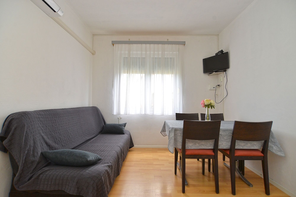 Apartments 2071