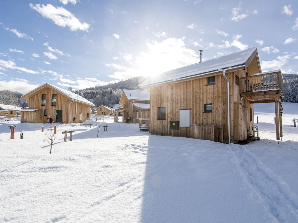Appealing Chalet Near ski Slope