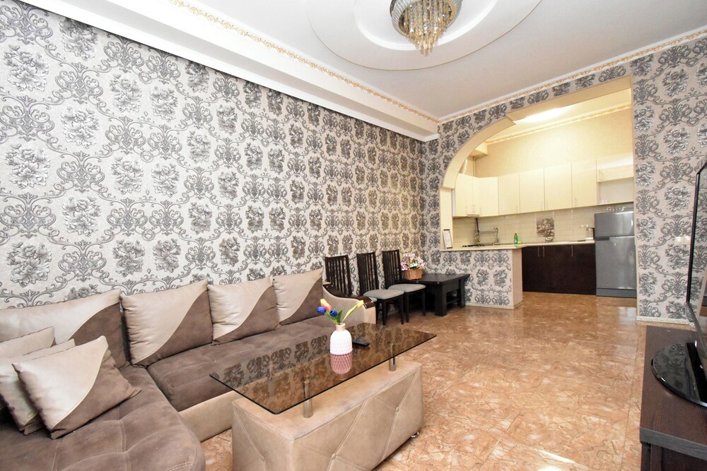 Apartment on Kajaznuni street