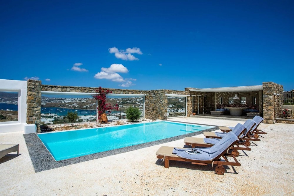 Stunning Villa With Pool in Mykonos view 2