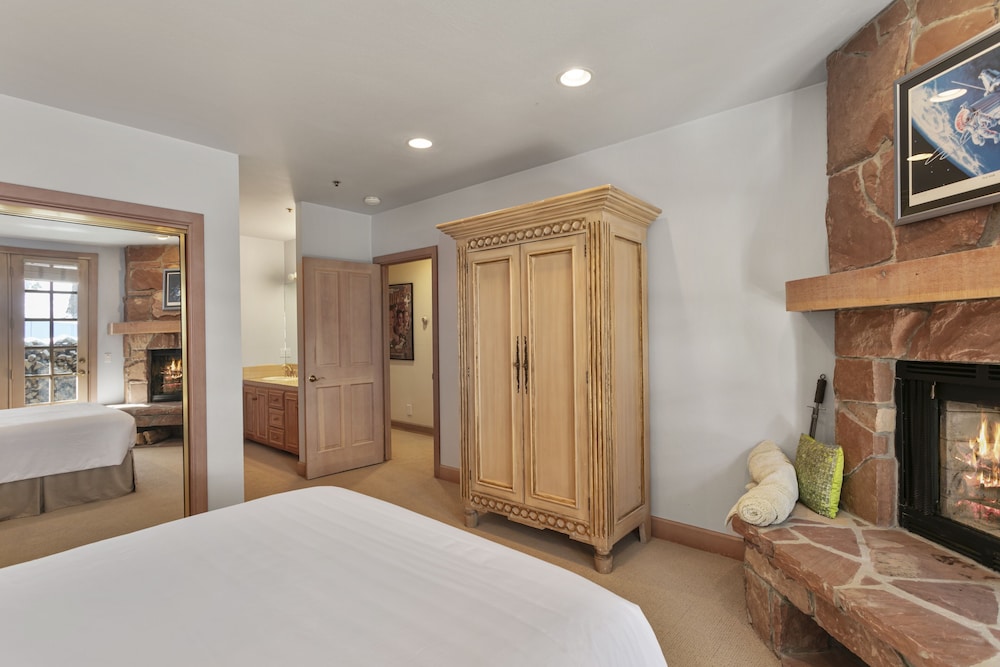 Stag Lodge at Deer Valley Resort - Four Bedroom with Spa #30 4 Condo