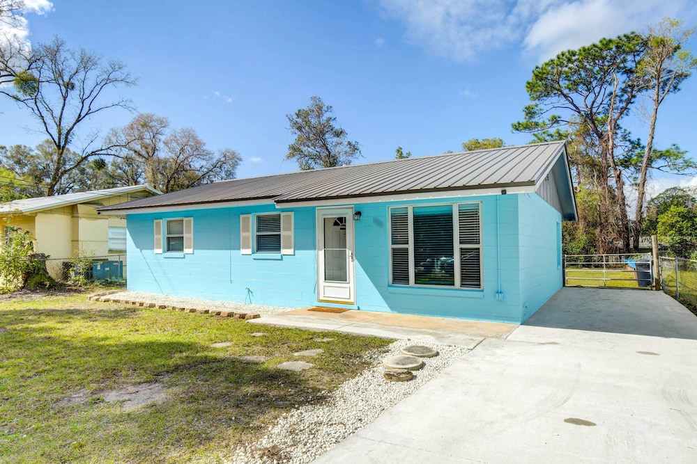 Beautiful Palatka Vacation Rental w/ Yard! view 5