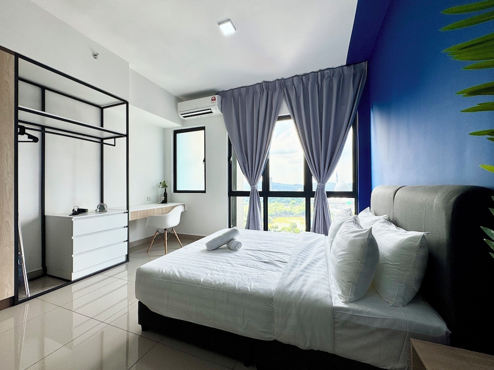 Alinea Suites