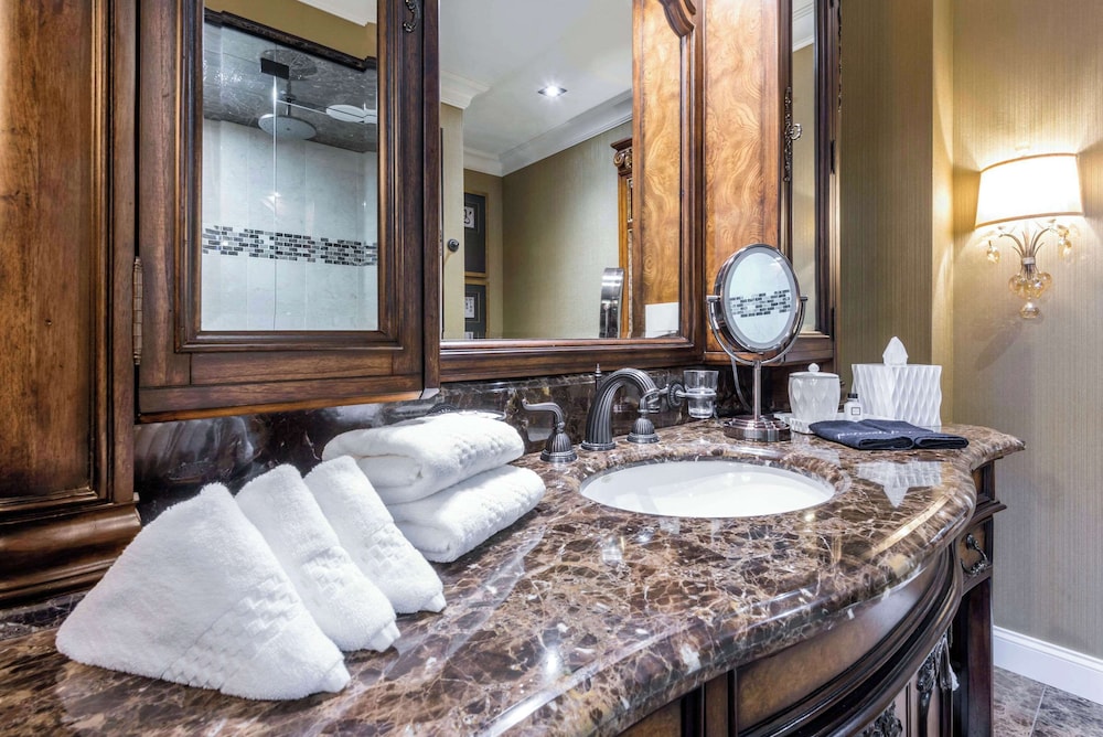 Buffalo Vacations - Curtiss Hotel, Ascend Hotel Collection - Property Image 12
