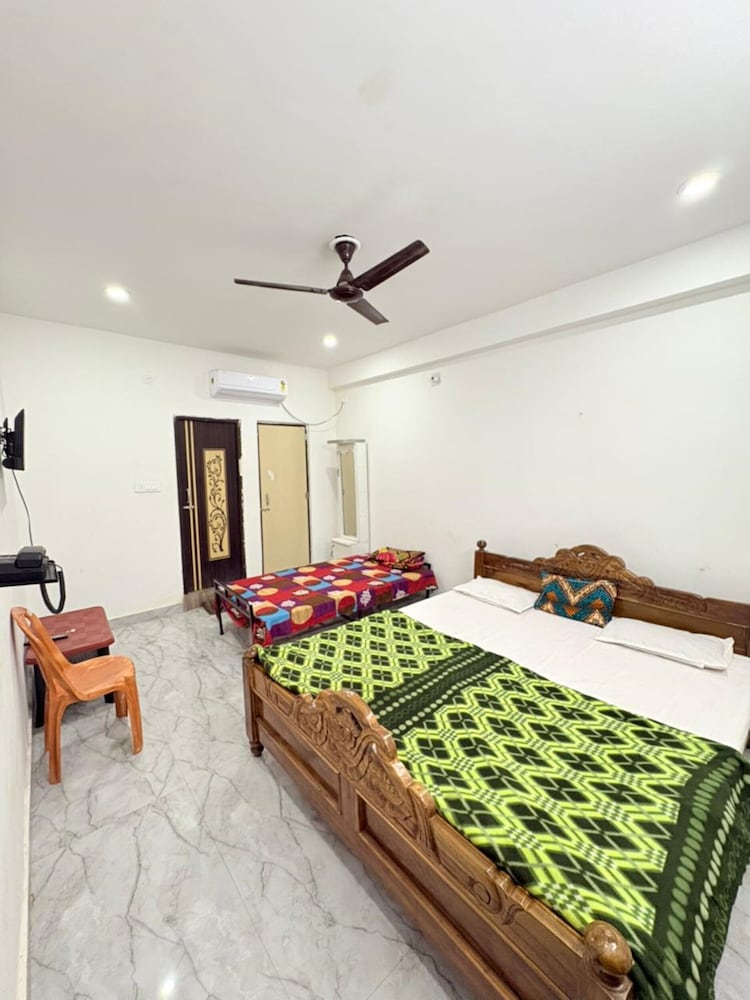 Deoghar Hotel shivay palace