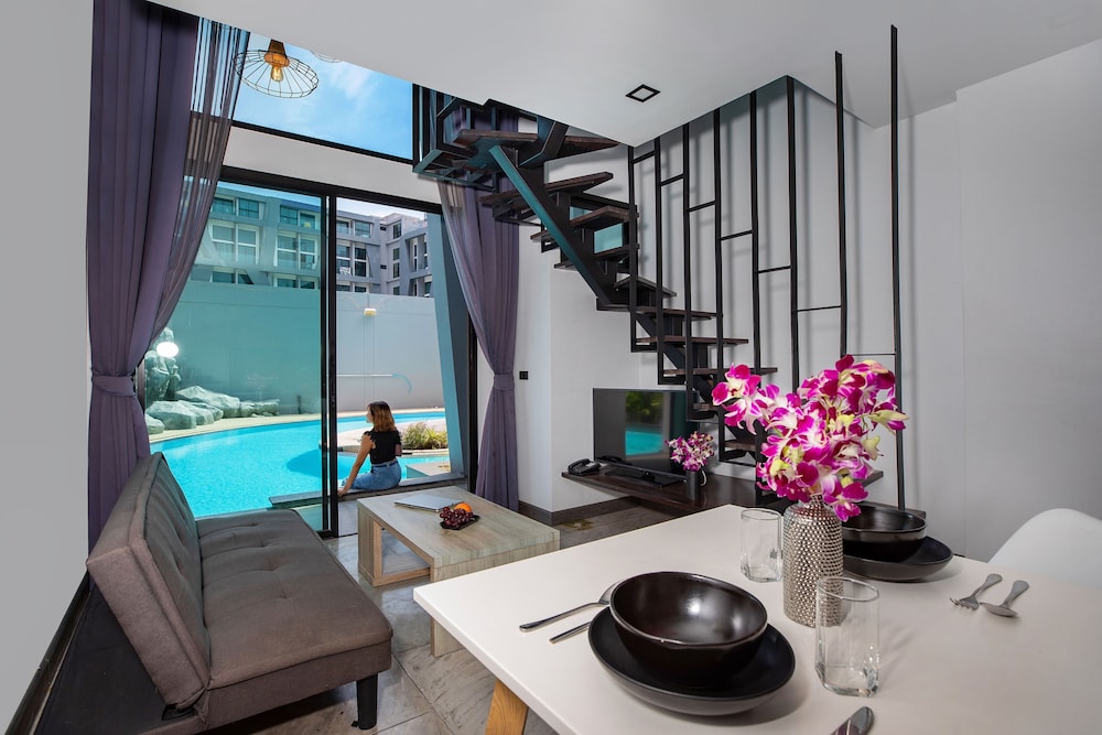 NaiHarn Duplex with Pool Access UTL A102