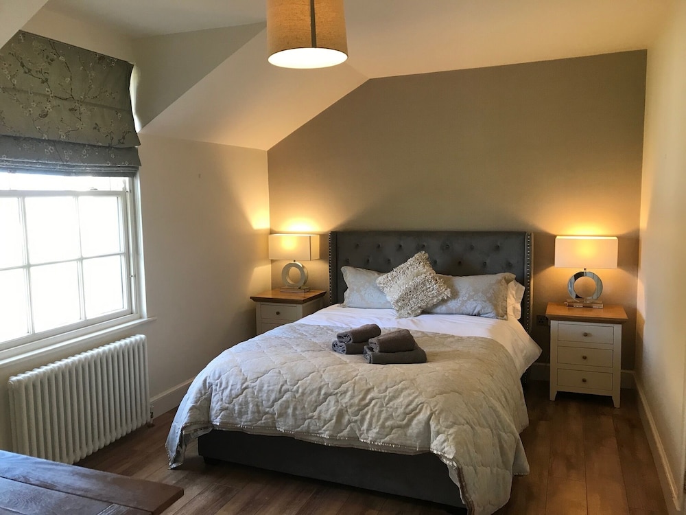 The Gate Lodge view 5