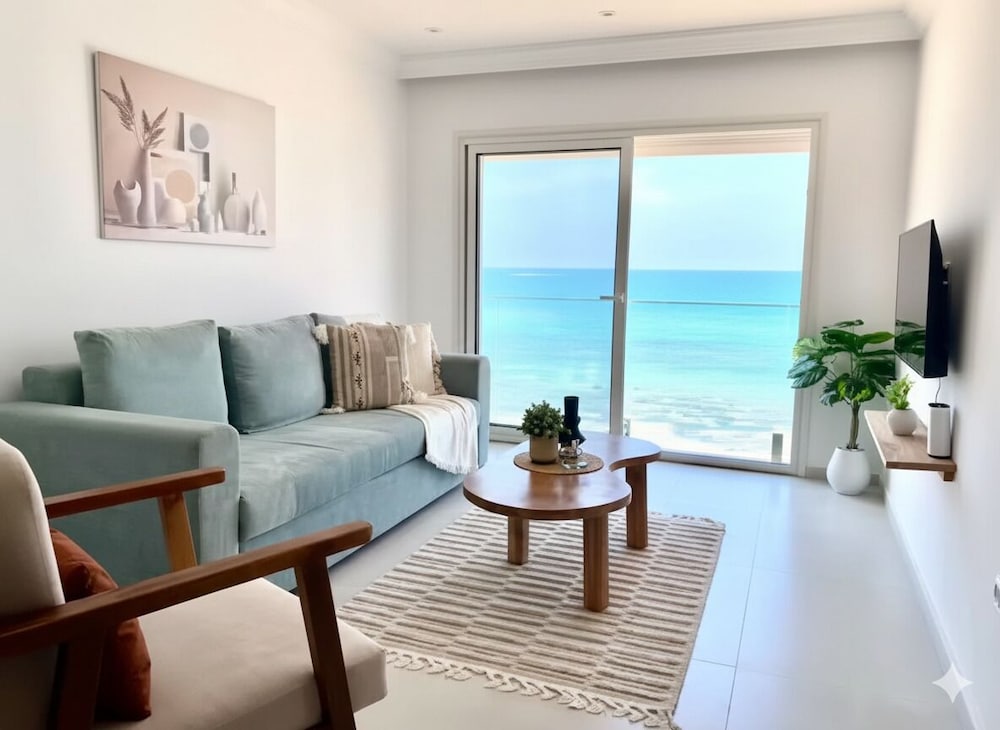 L'écume Blanche - Apartment With Feet in the Water