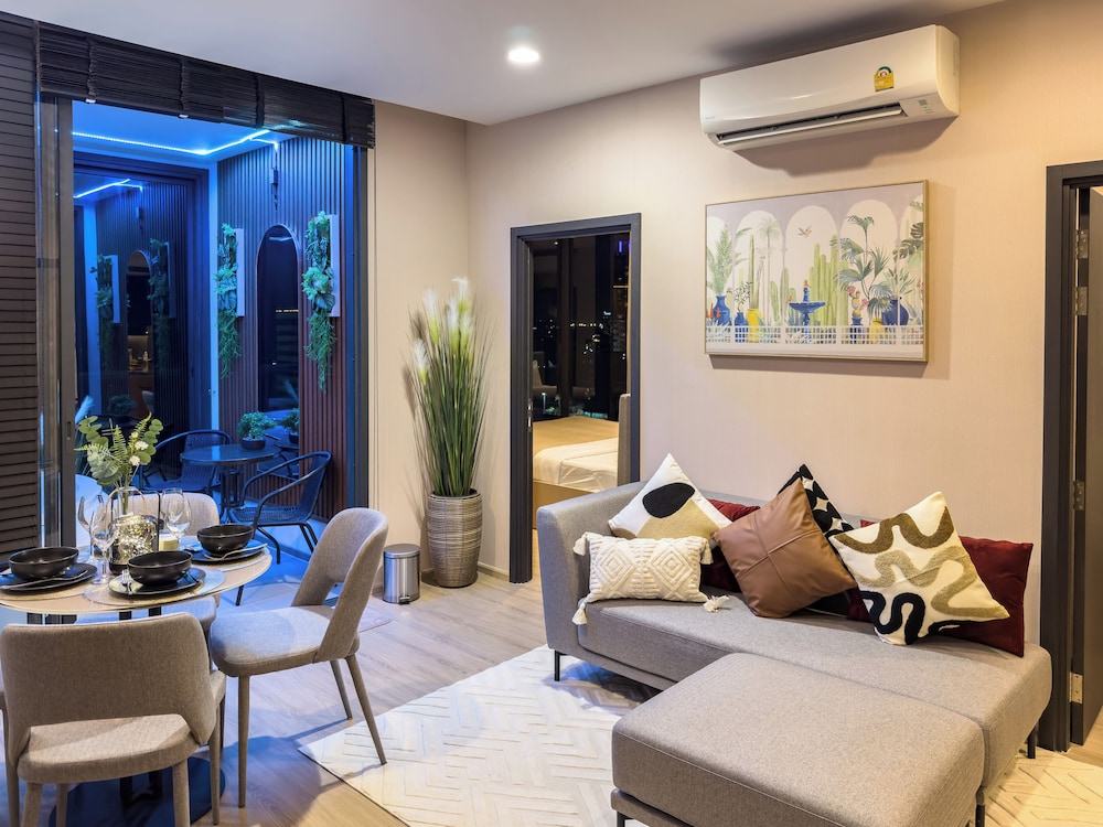 Luxury 2 Bed Room Sea View With Large Bath Tub In Balcony