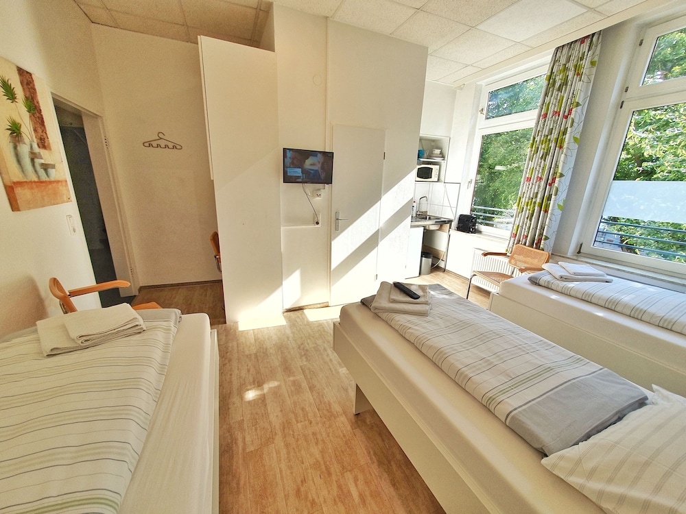 Aparthotel B & L