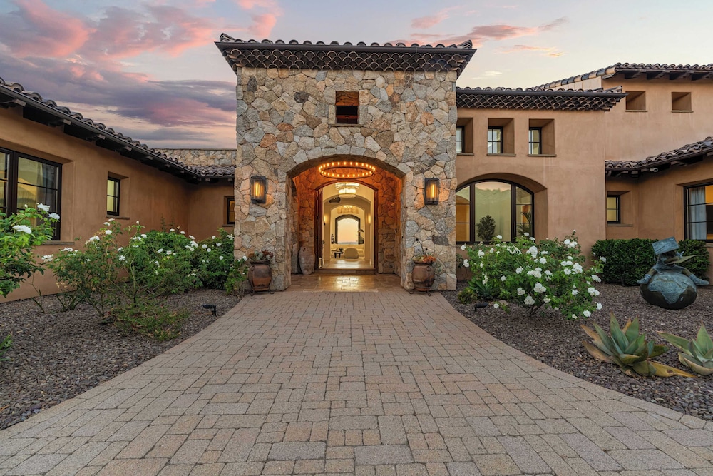Infinity Pool, Theater, Pickleball + 360 Views Near Lake Poway Sunset Point Estate by Avantstay