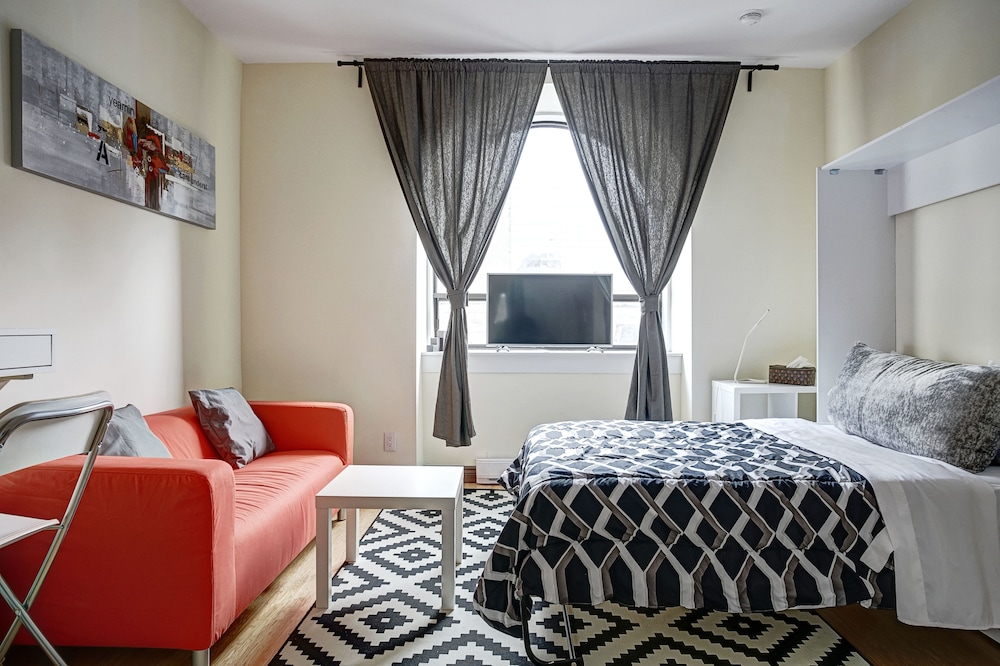 Destination Stays Montreal Downtown - Image 5