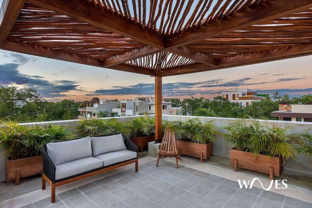 Studio With Great Rooftop Pool