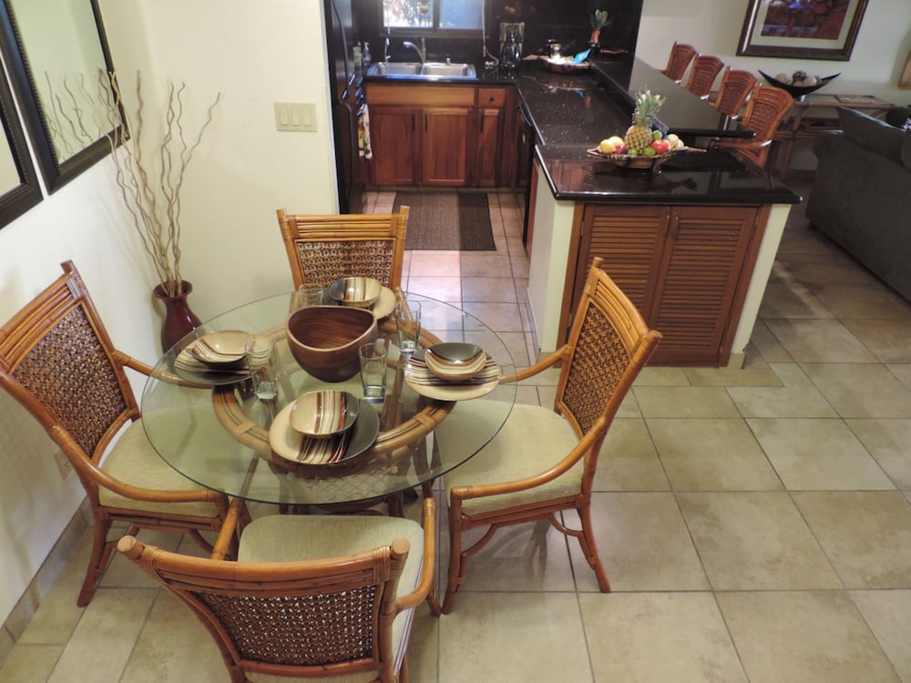 Polo Beach Club Vacation Rentals - APlus Resorts
