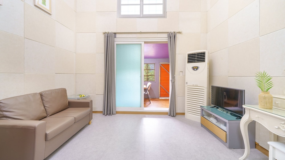 Yangpyeong Beulleosseom pet spa Pension