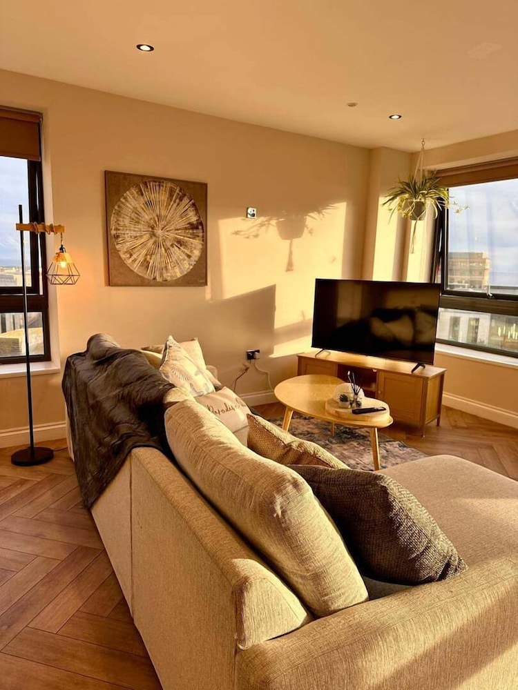 Brighton City View 3-bed Retreat