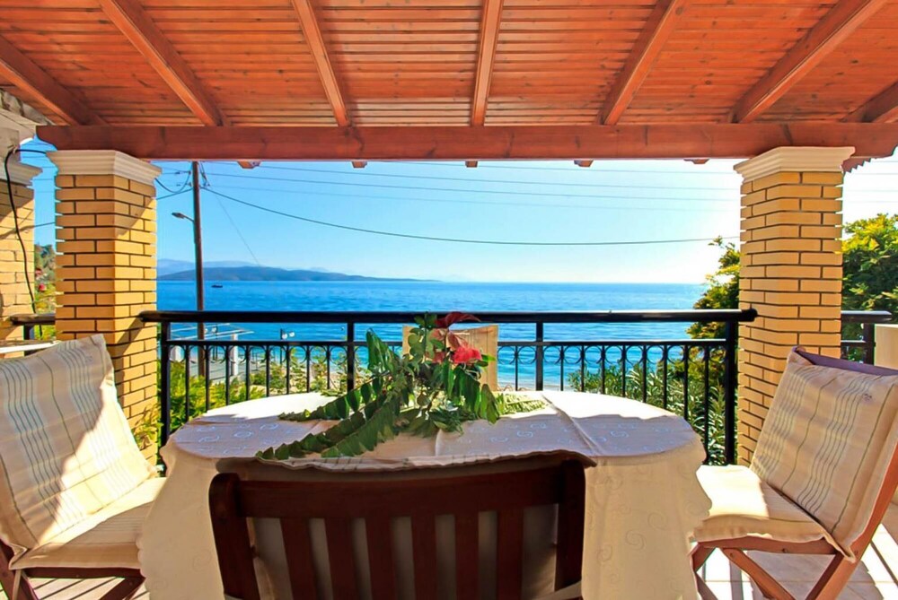Fotini Walk to Beach Sea Views A C Wifi Car Not Required - 292 view 4