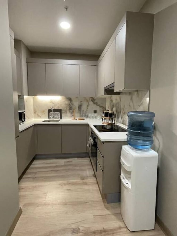 Special 2 1 Suite Apartment Near Mall of Istanbul