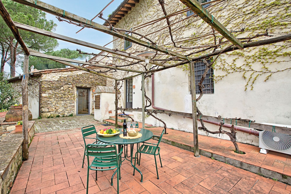 Relaxing Tuscan Terrazza Near Florence