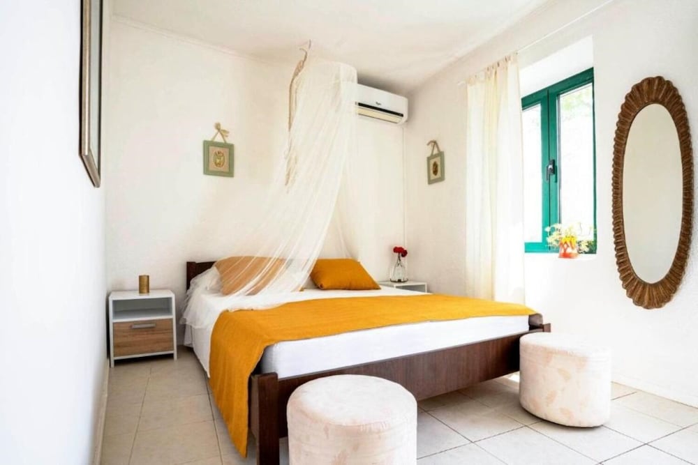 Mirta - Rustic Villa - H
